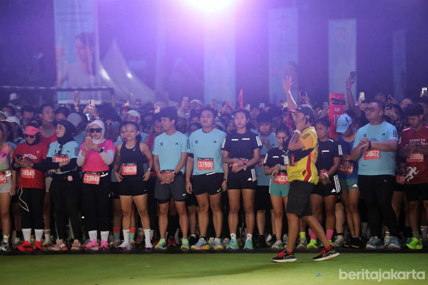 2.Pramono Ikut Lari Kategori 10 K di JRF 2025 .jpg