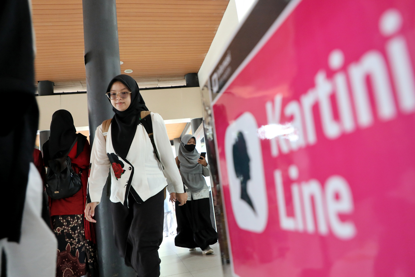 1.Pemprov DKI Gratiskan MRT, LRT dan Transjakarta .jpg