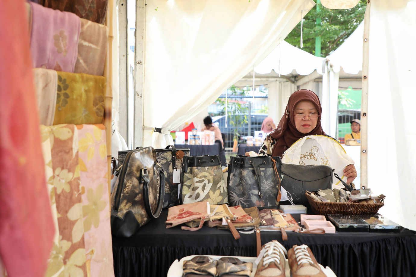 3.30 Jakpreneur Ramaikan Bazar UMKM di Kramat Jati.jpg