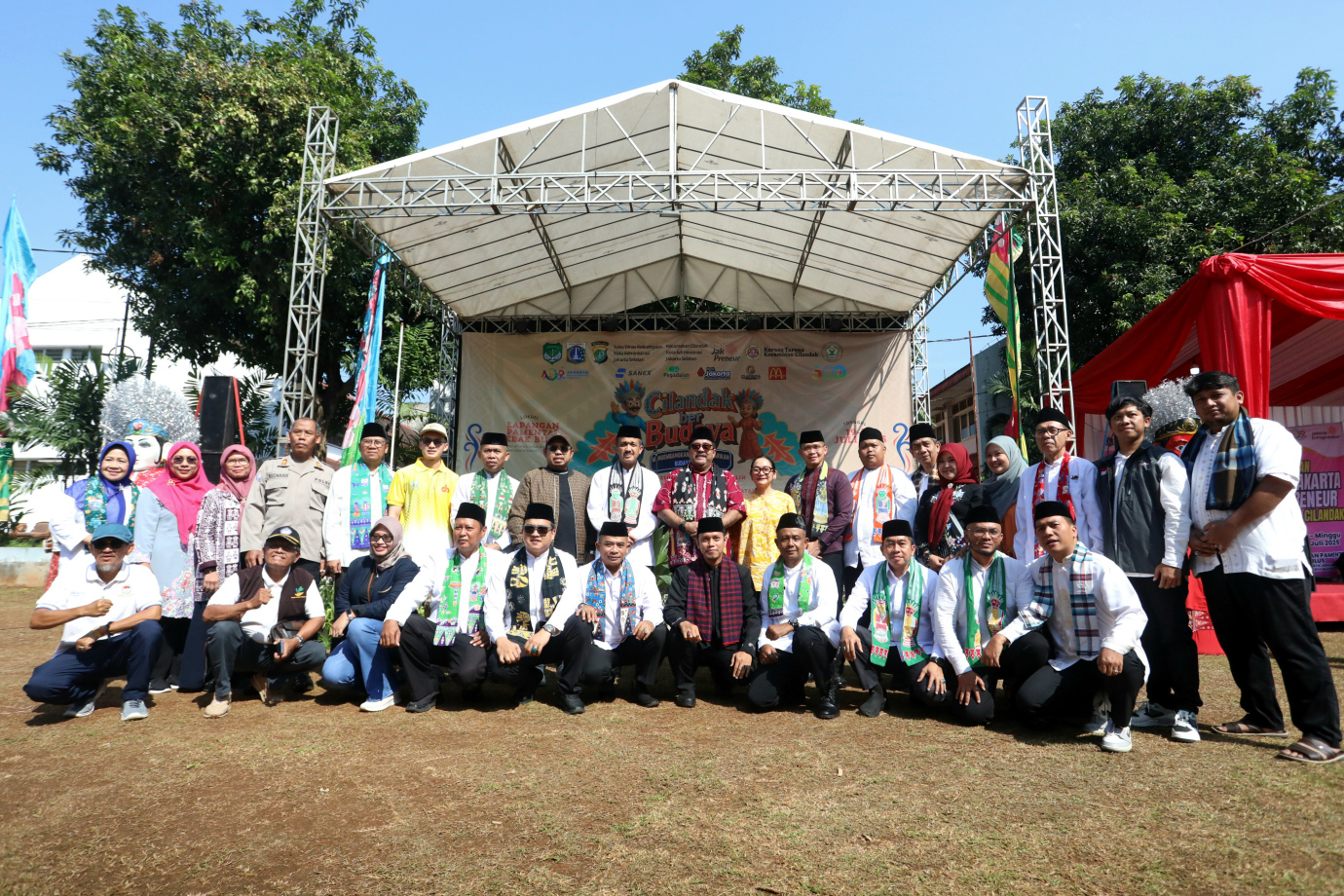 5 Wagub Rano Hadiri acara Cilandak Berbudaya_5.jpg