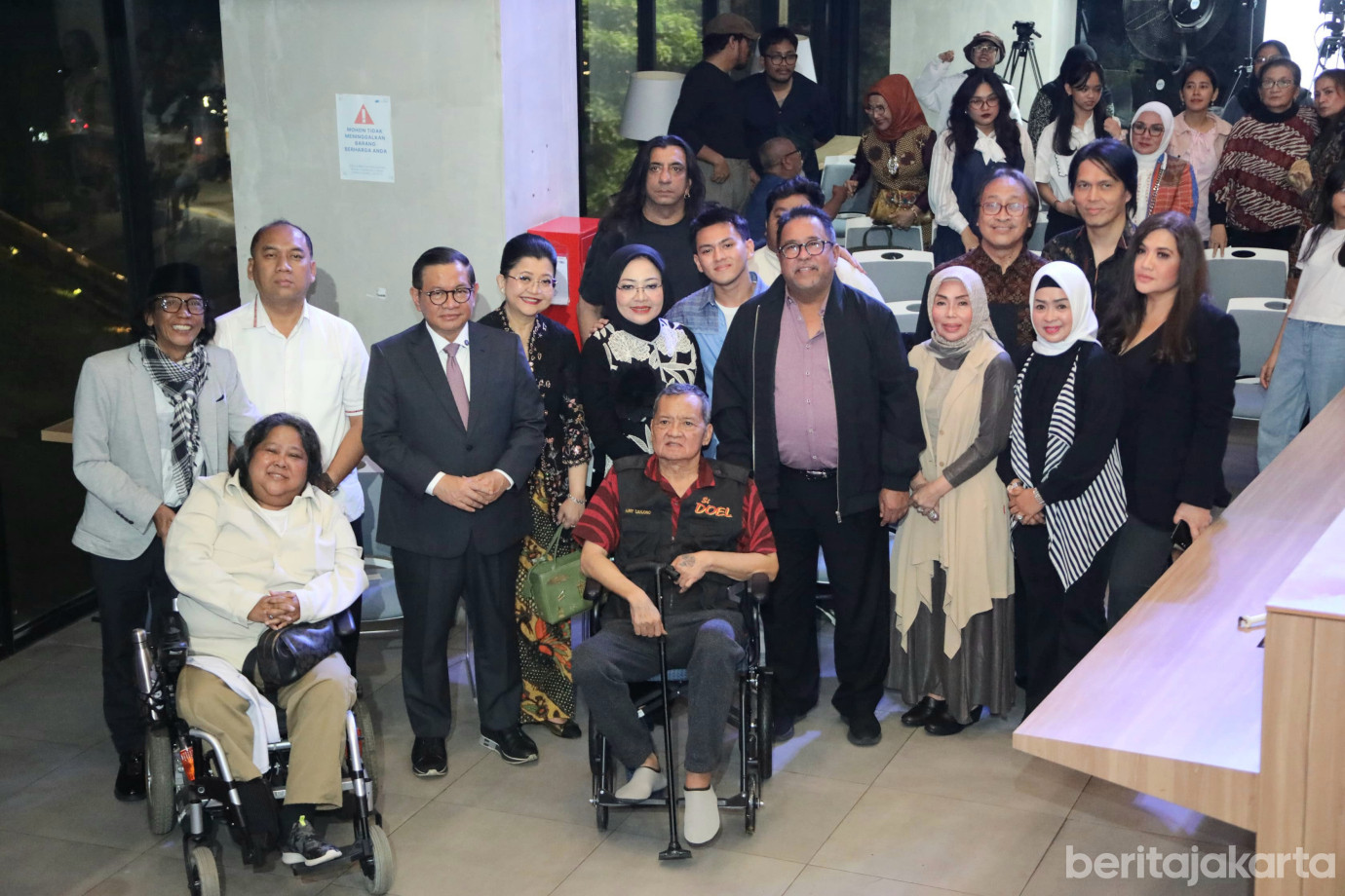 6 Si Doel Anak Sekolahan” Karya Hary Tjahjono_6.jpg