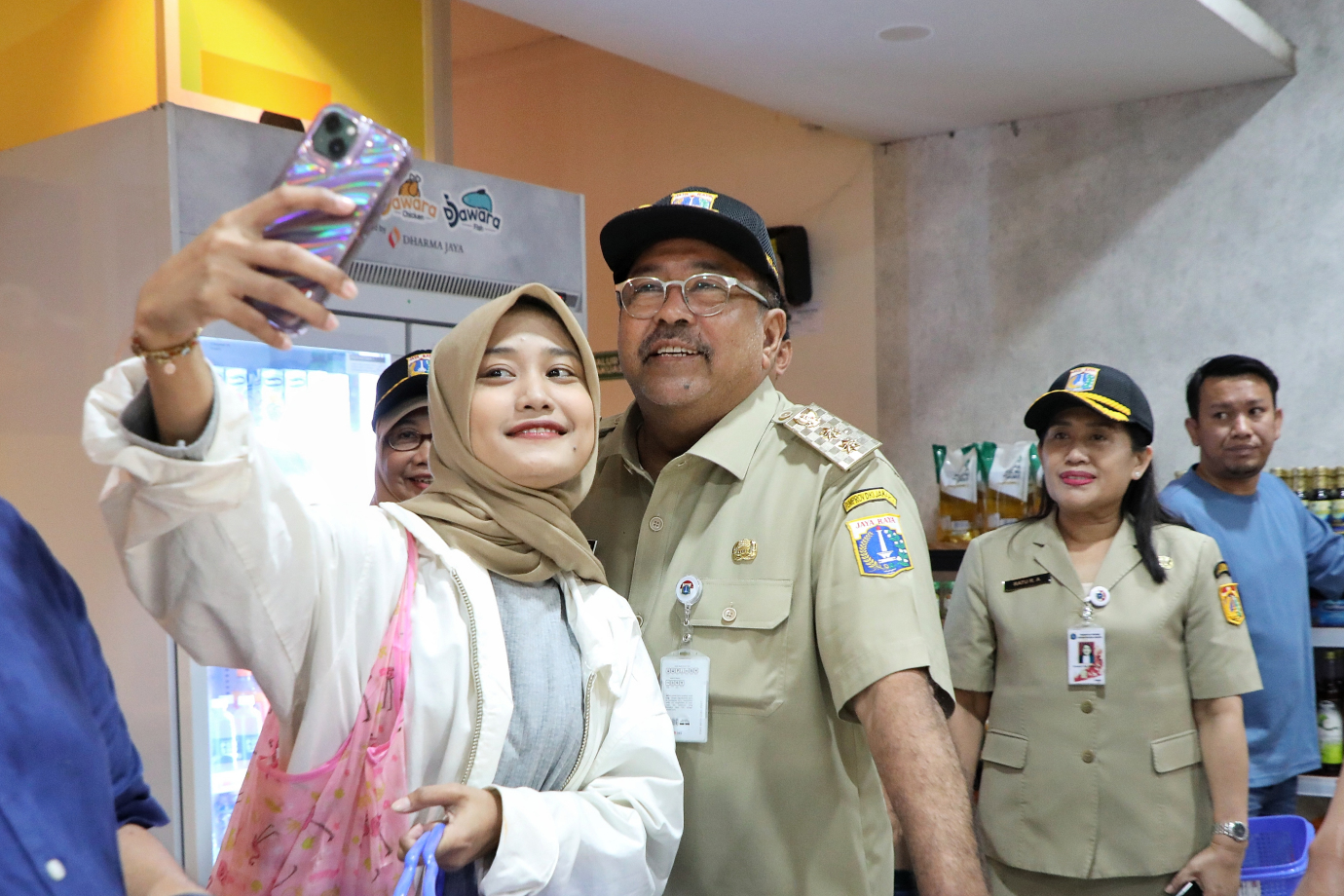5.Wagub Rano Pastikan Kebutuhan Daging Jelang Ramadhan Tercukupi.jpg