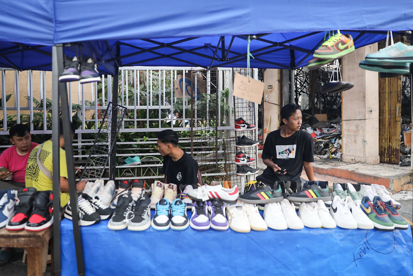 dba5ef95ed994ea1bbca47e732ba56ff.jpg