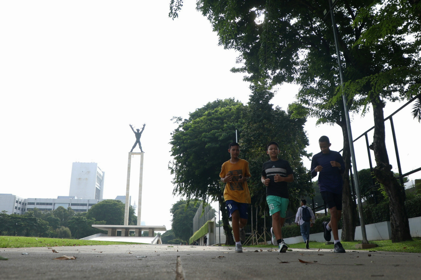 5 Menghabiskan Waktu Sore Hari di Taman Lapangan Banteng_5.jpg