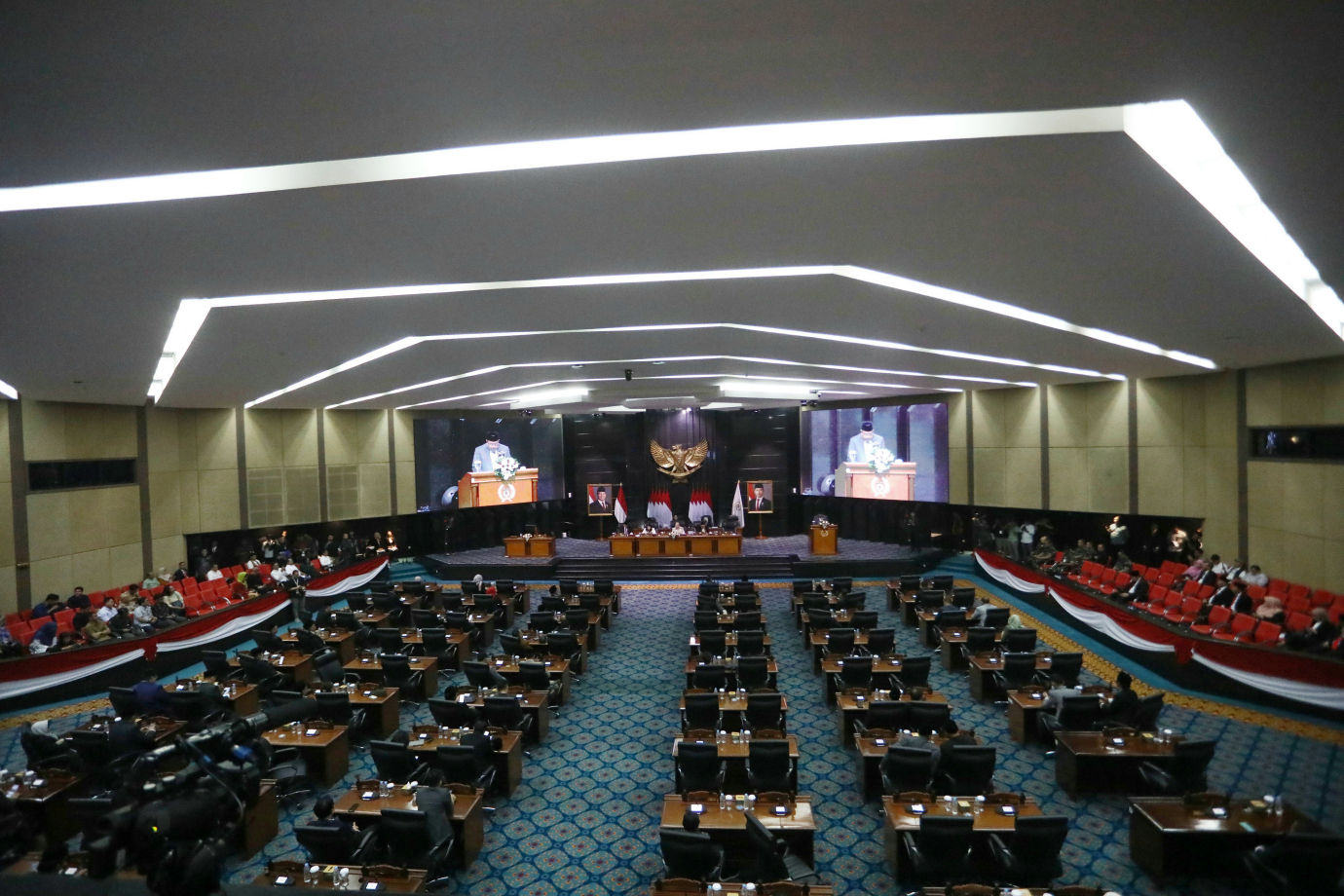 7 Wagub Rano Hadiri Rapat Paripurna DPRD DKI Jakarta_7.jpg