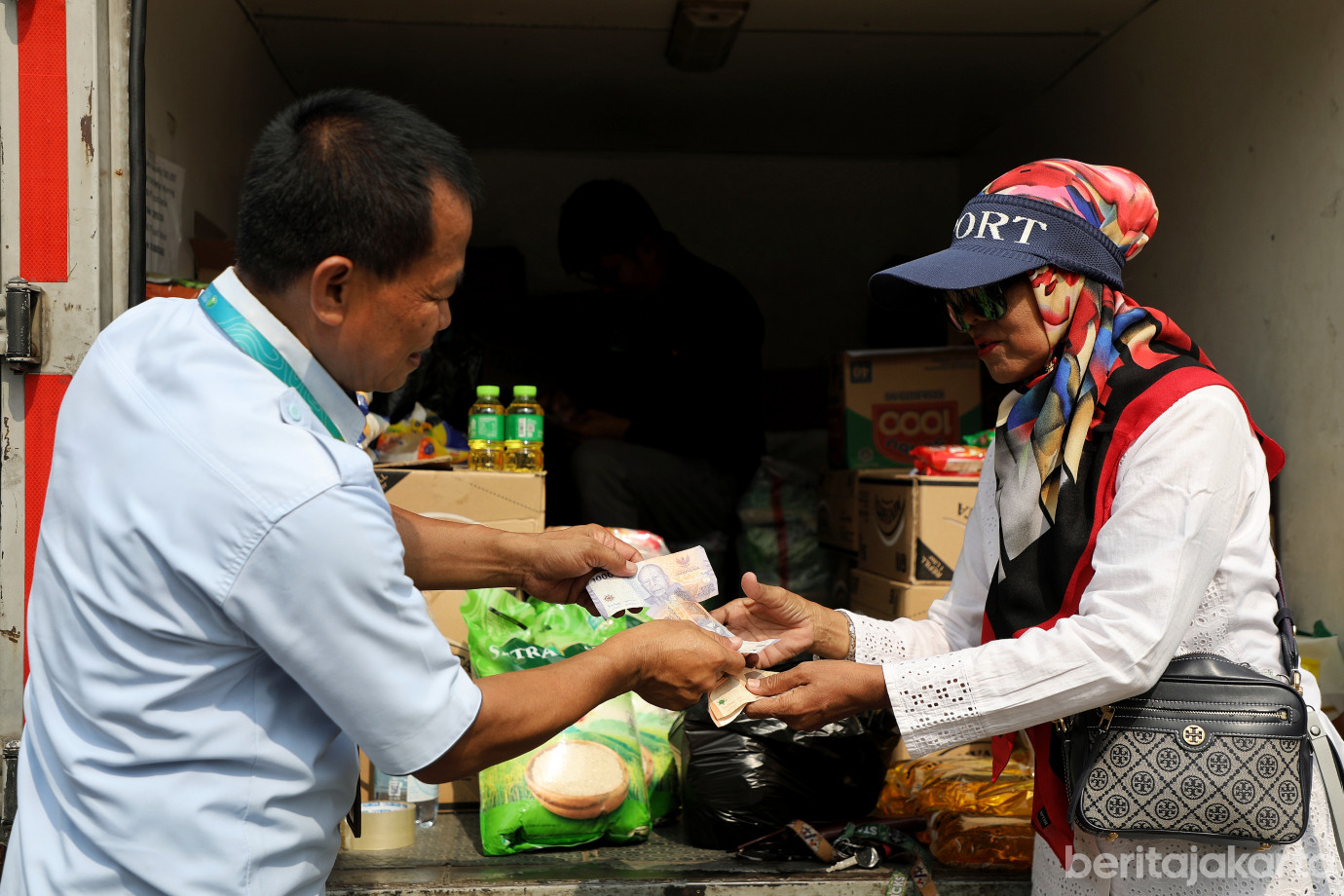6.Food Station Gelar Pasar Murah di Lima Lokasi.jpg