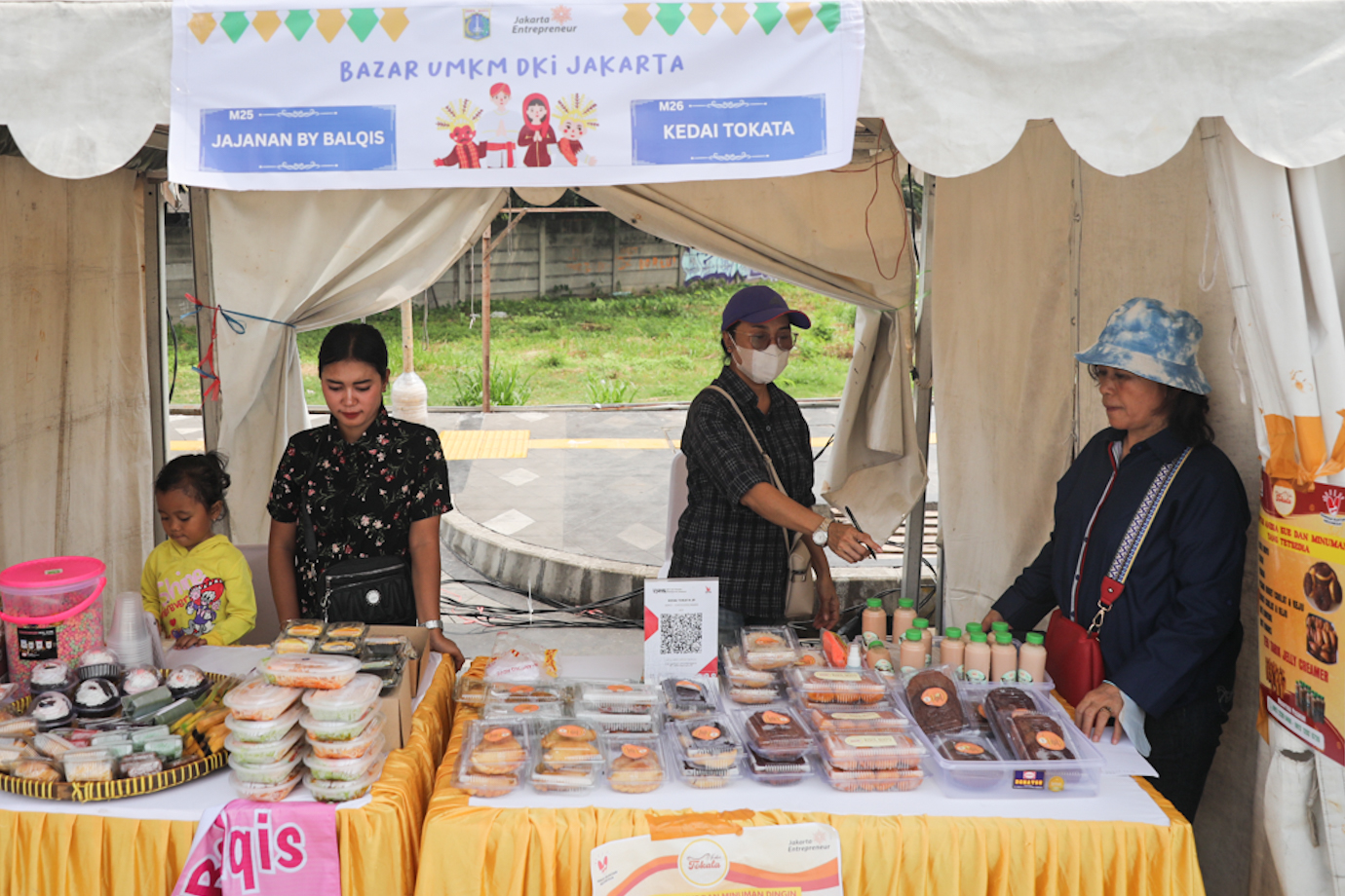 Bazar UMKM Klp Gading-4.jpg