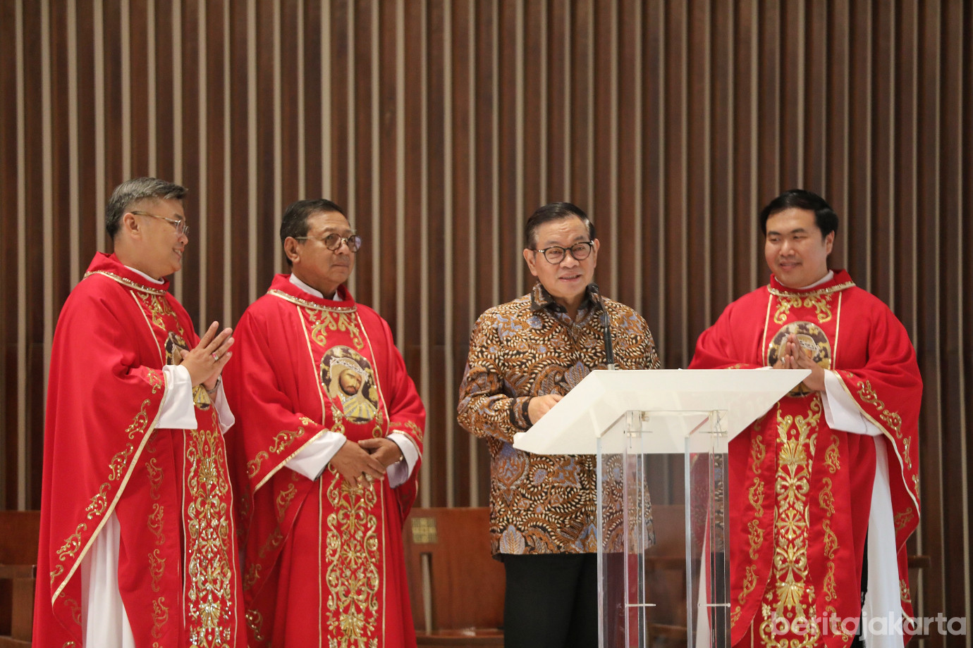 4.Pramono Resmikan Gereja Katolik Kalvari Paroki Lubang Buaya .jpg