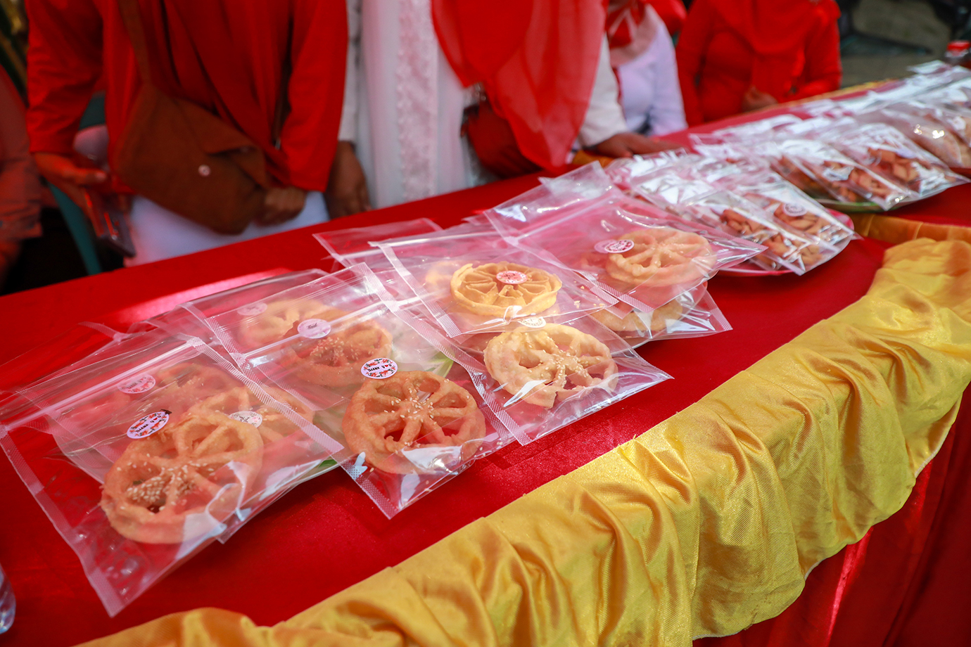 wagub-hut-jkt-kel-kamal-07.jpg