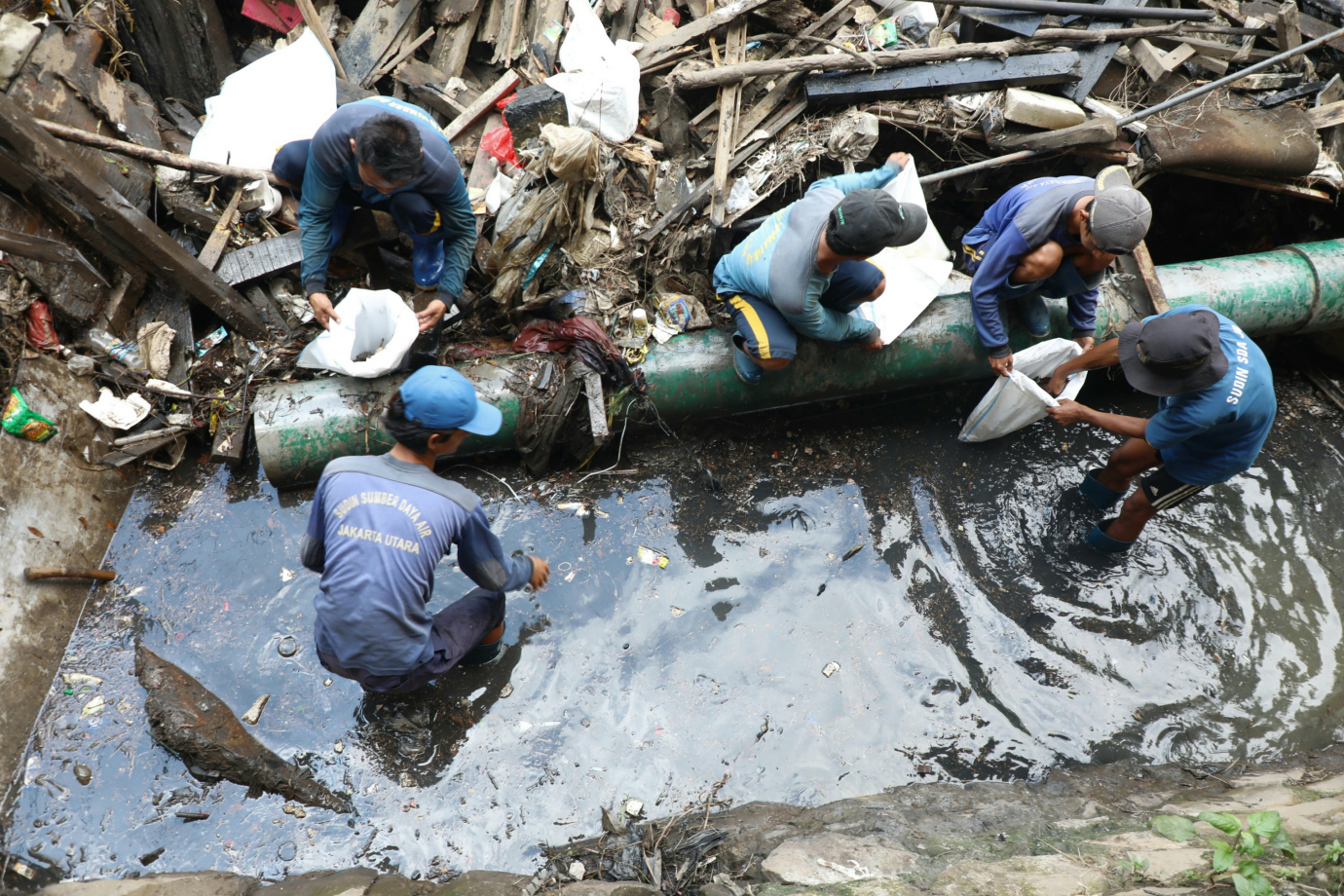 4 Pembersihan Kali PHB Cakung Drain_4.jpg