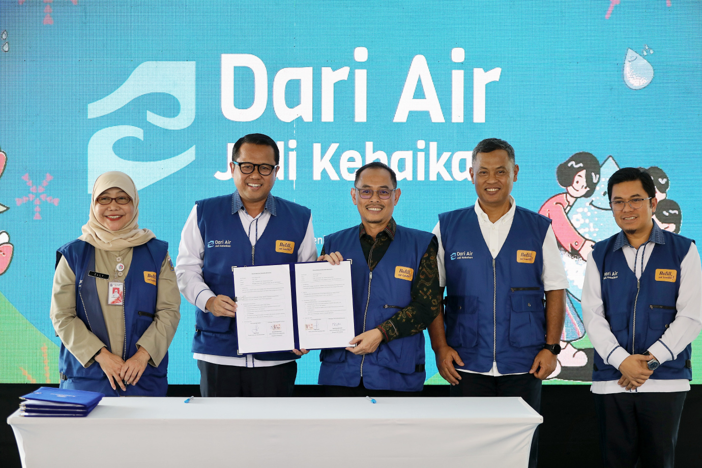 2.Transjakarta Luncurkan Program Dari Air Jadi Kebaikan.jpg