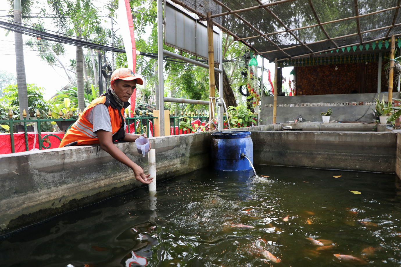 8.Kelurahan Grogol Selatan Ubah Lahan Tidur Jadi Urban Farming.jpg