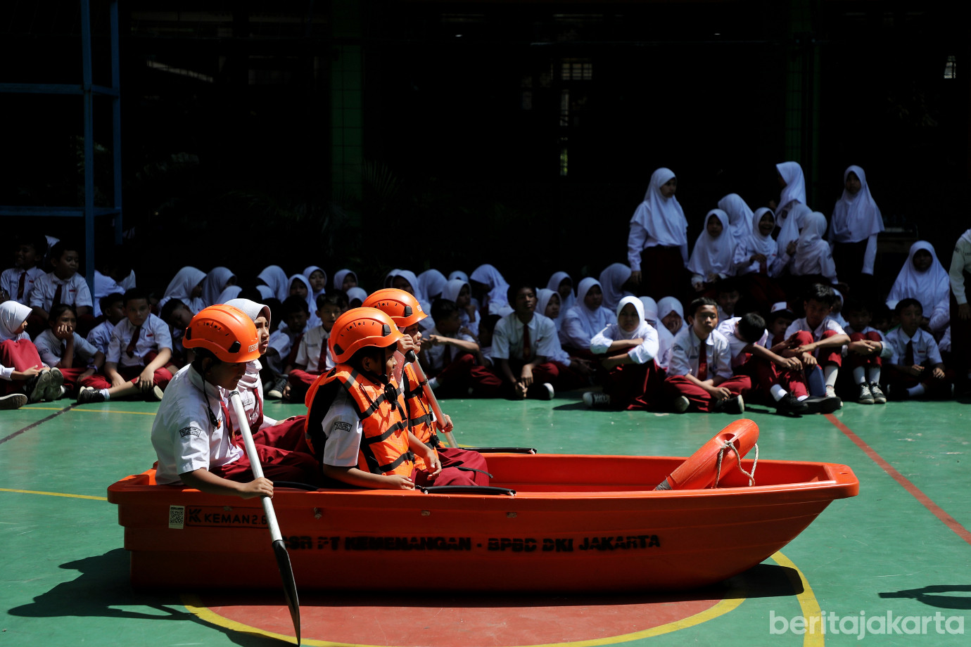 7.BPBD DKI Sosialisasikan Kesiapsiagaan Bencana di SDN Lenteng Agung 07.jpg