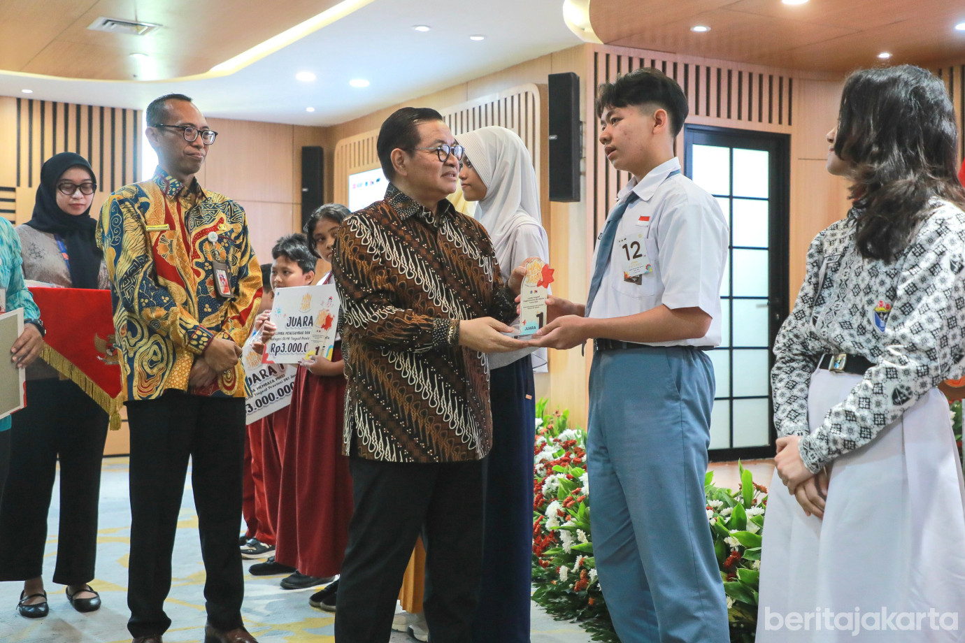 3-1pramtutuphanjaba2025.jpg
