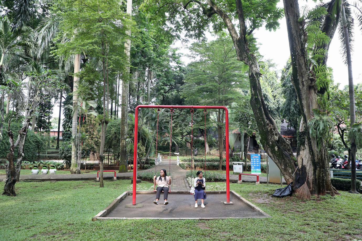 5.Taman Langsat.jpg