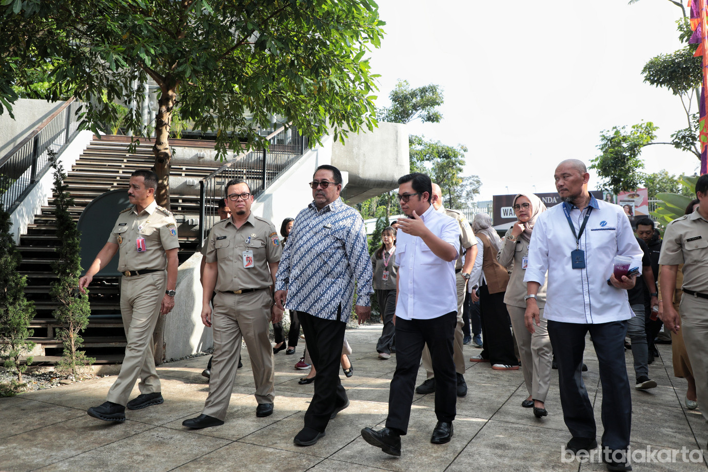 7.Wagub Resmikan Digital Lounge Jakhabitat.jpg