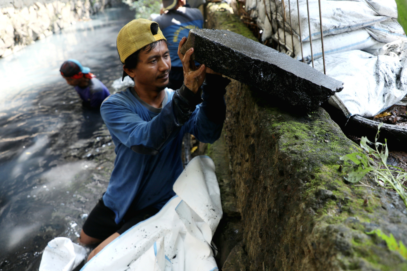3 Satpel SDA Cilincing Kuras Saluran PHB Kali Gading Griya Lestari_3.jpg