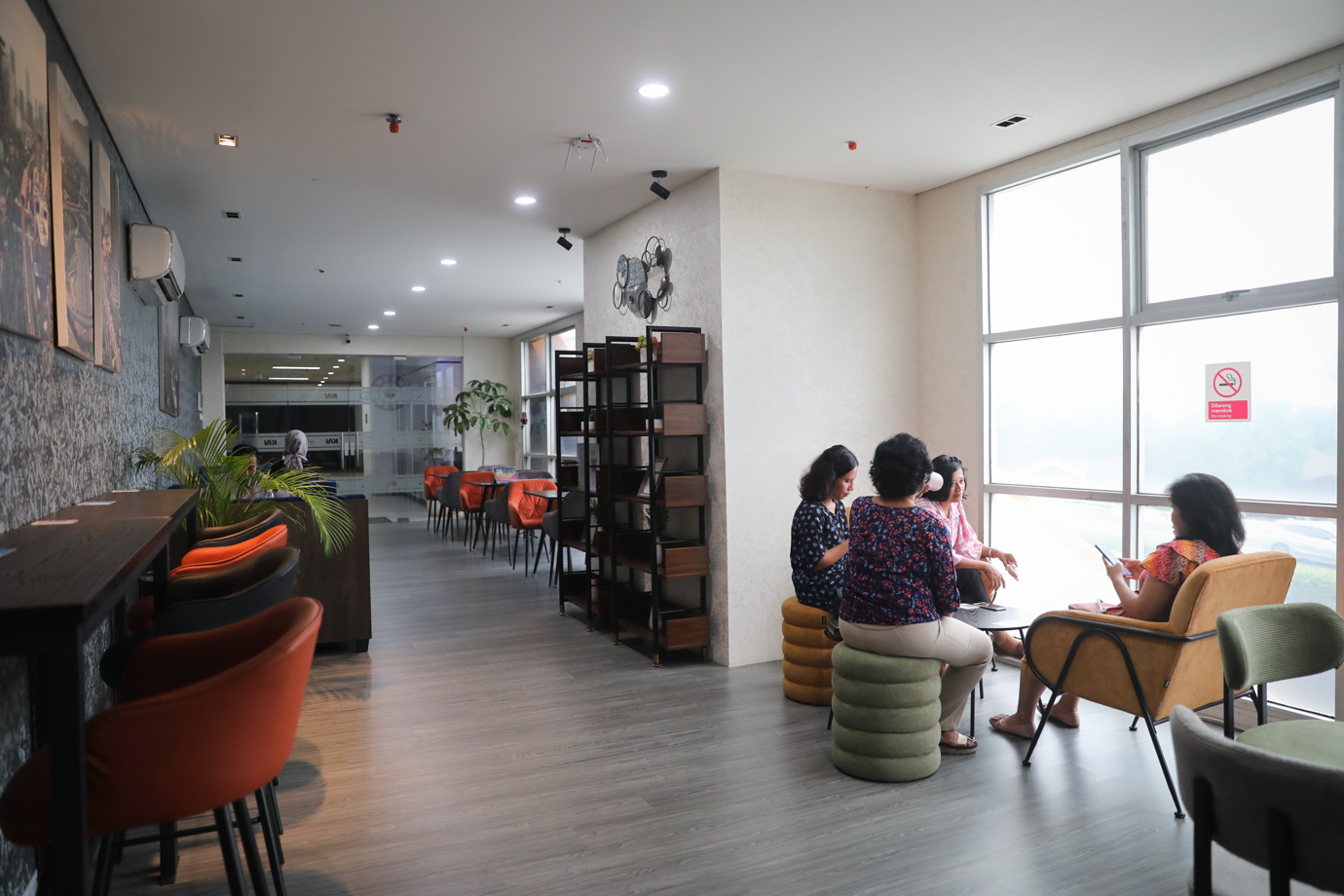 Co-working Space LRT Cawang-5.jpg