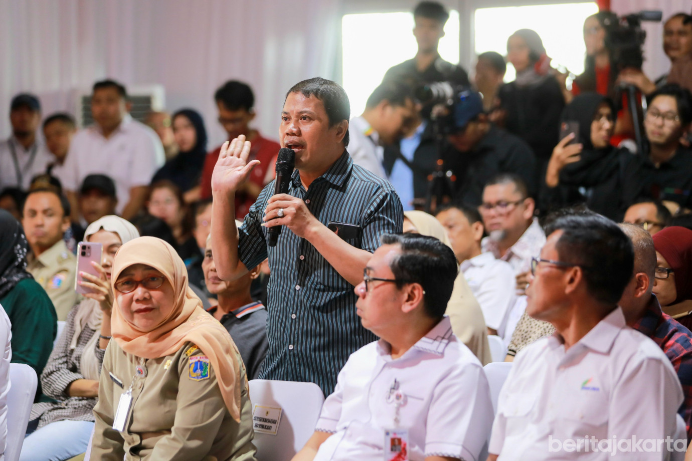 5-1pasar kombongan.jpg