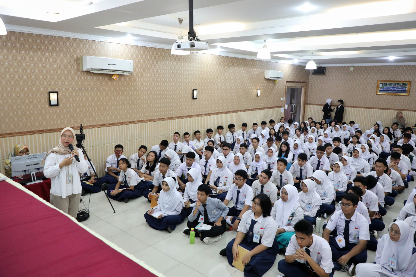 5.Dinas PPAPP DKI, Sosialisasikan Stop Bullying di SMAN 39 .jpg