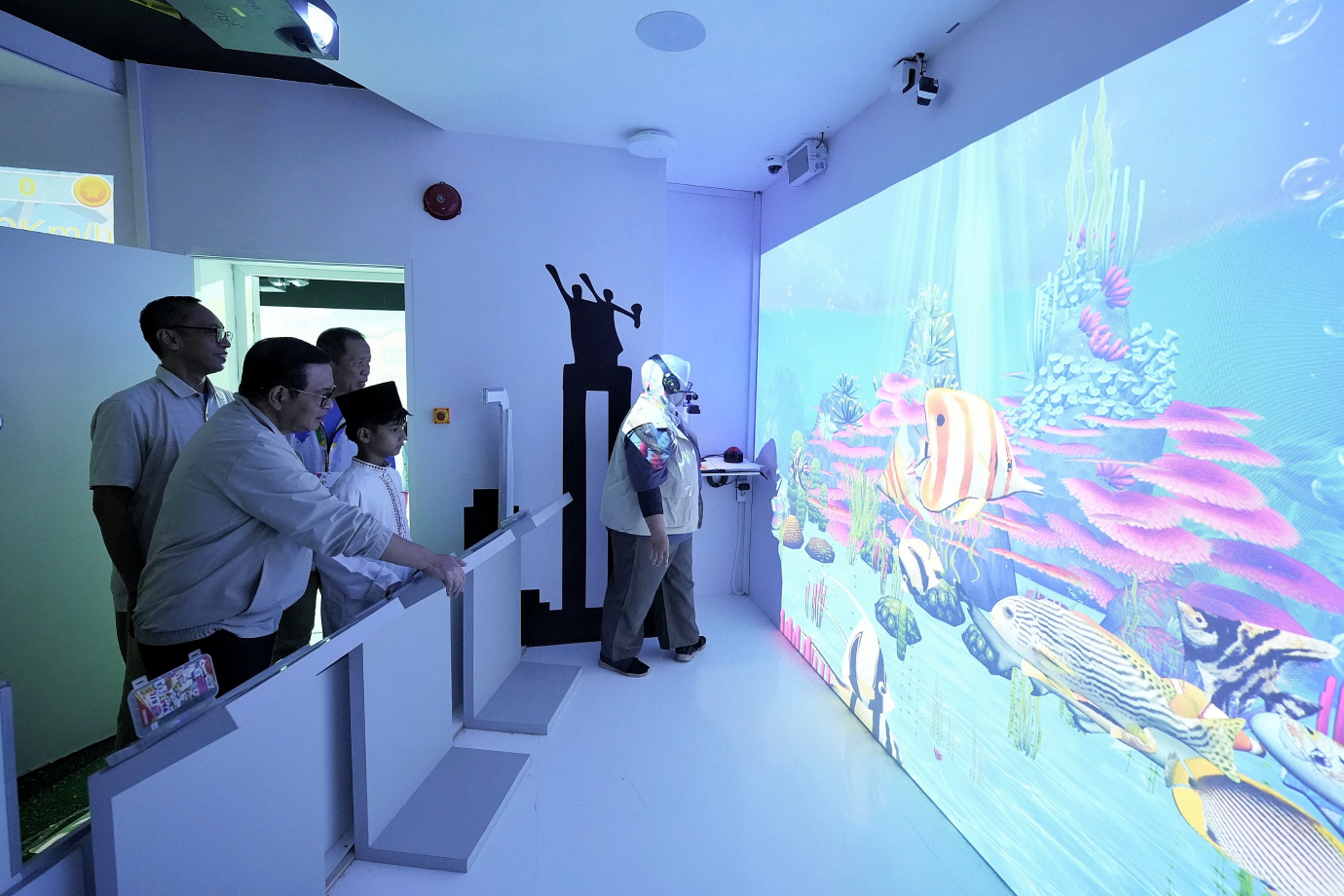 2.Pramono Tinjau Studio Immersive di Perpustakaan Jakarta.jpg