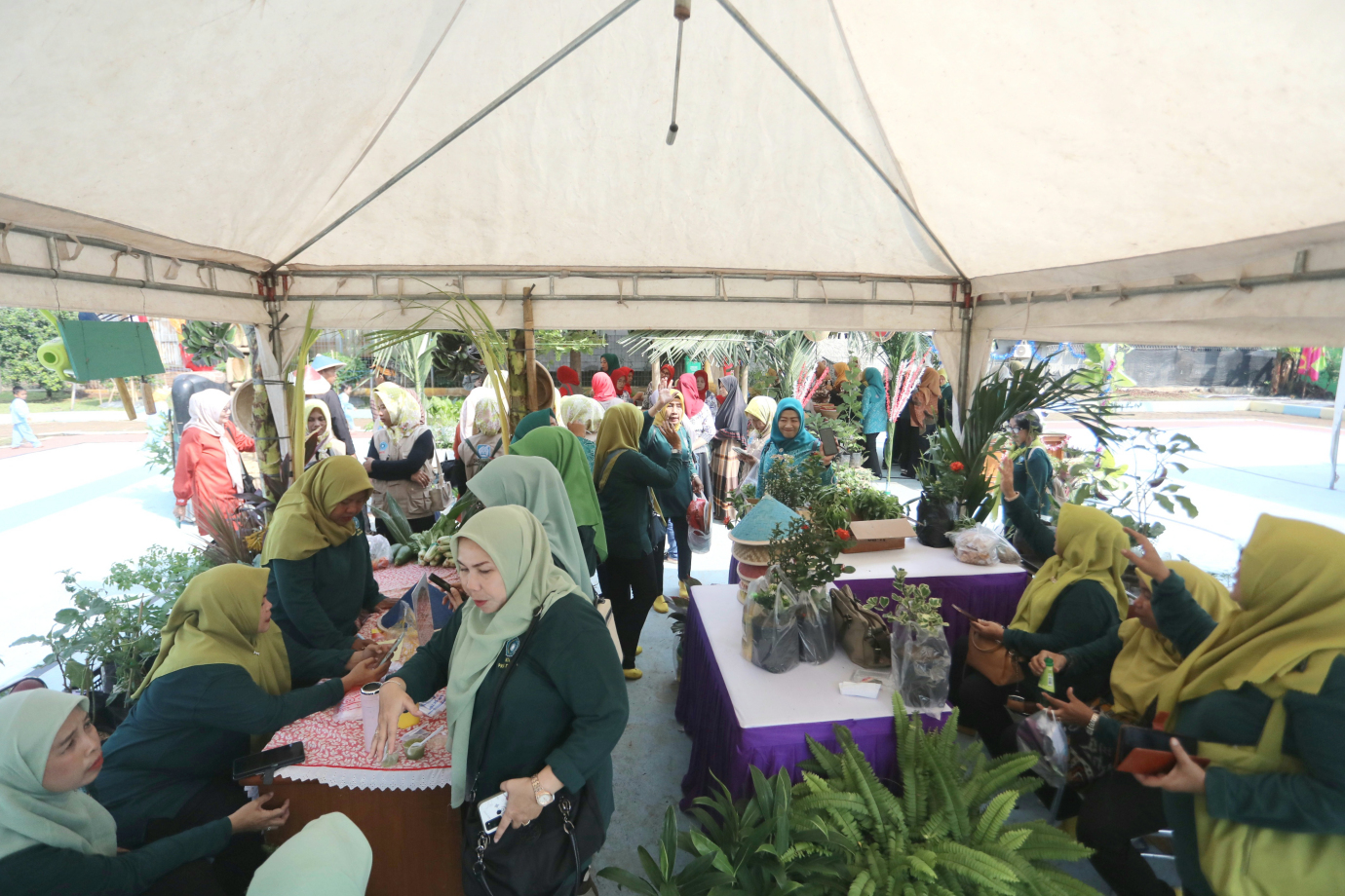 6 Pasar Tani Duren Sawit_6.jpg
