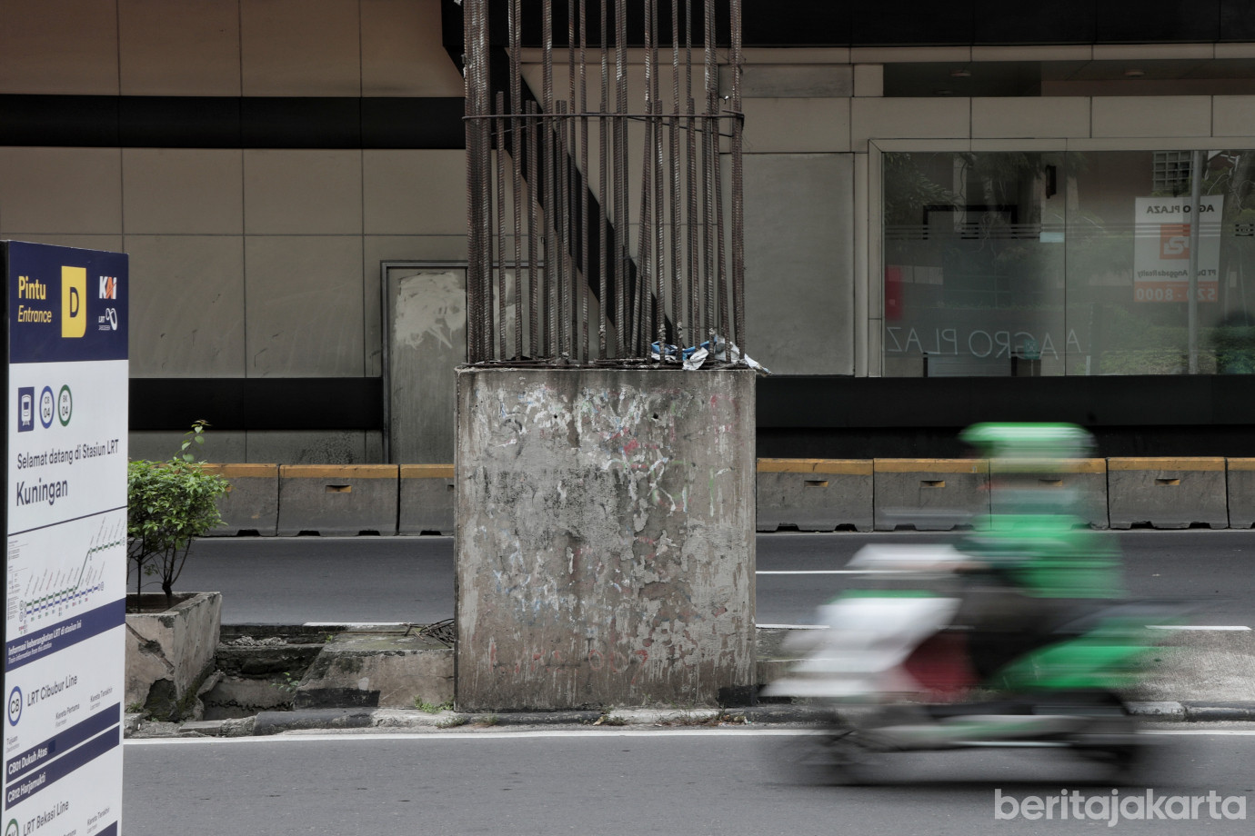 7.Pemprov DKI Bongkar Tiang Monorel di HR Rasuna Said Pekan Depan.jpg