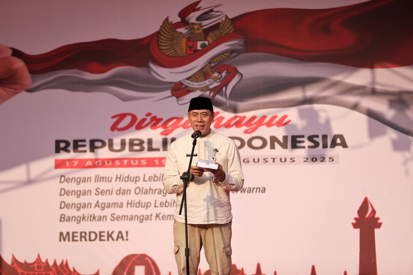 2.Bazar UMKM RW.04 Kelurahan Dukuh.jpg