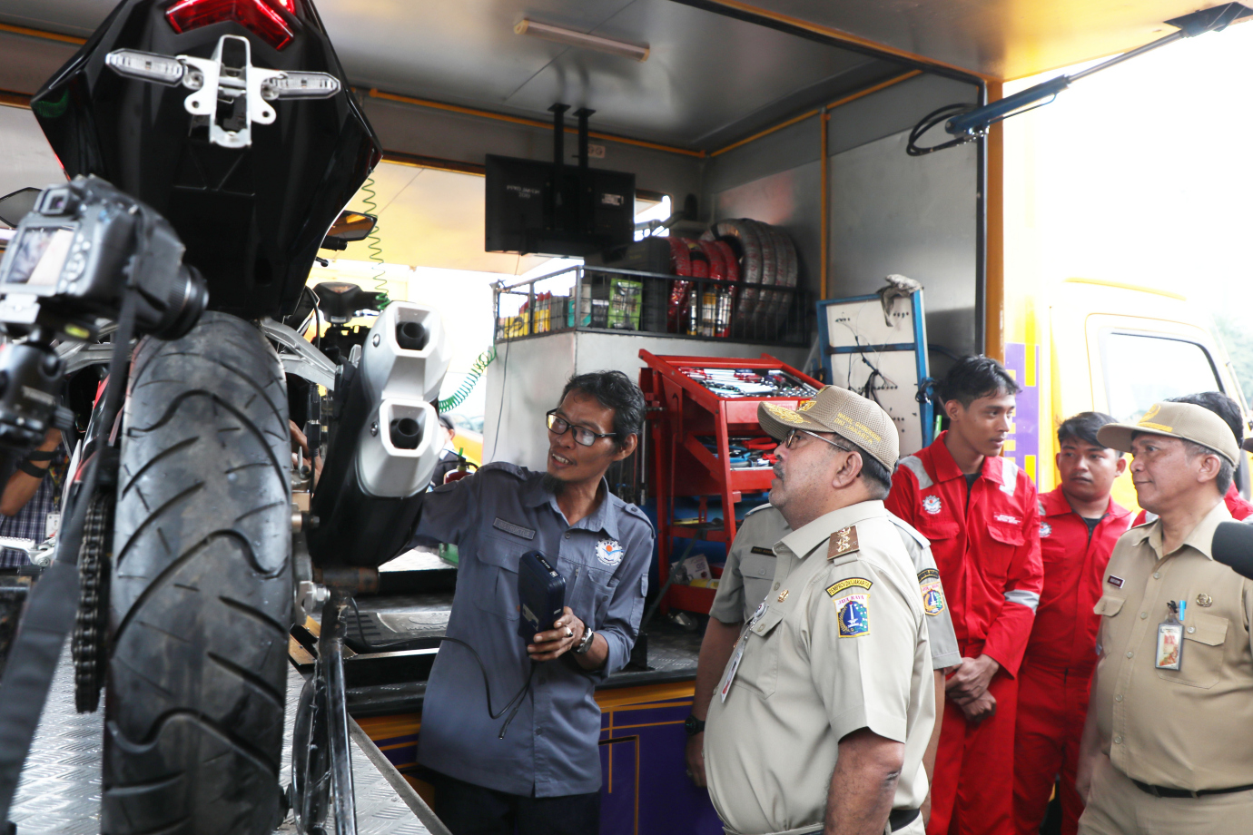 5.Rano Karno Pimpin Apel Launching Pelatihan MTU.jpg