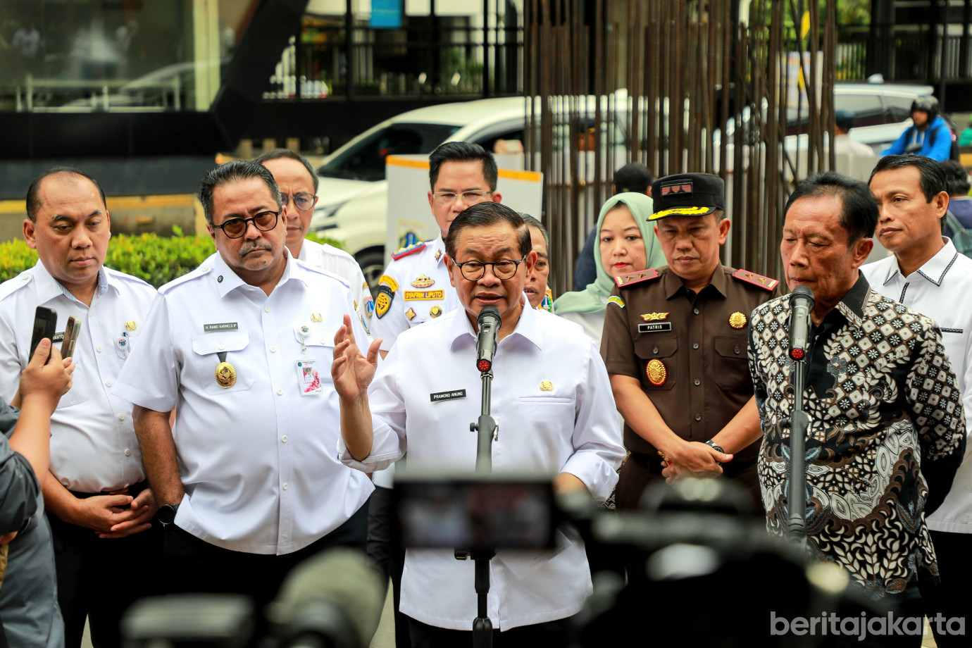 9gub monorel dibongkar.jpg