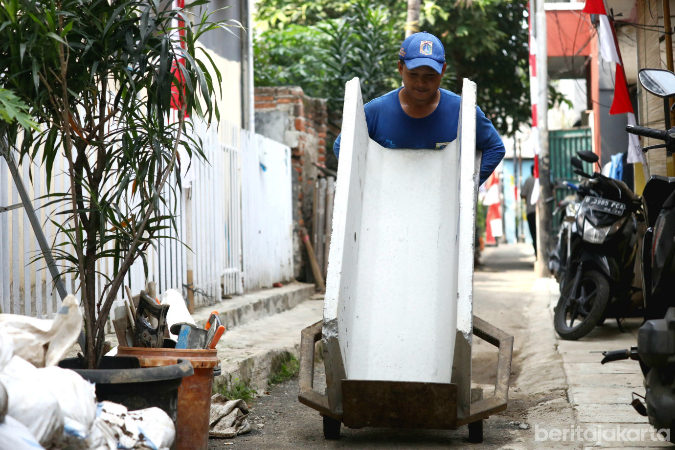 1 SDA Jakarta Pusat Pasang U-Ditch Baru di Jalan H. Murtado Paseban_1.jpg