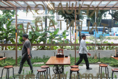 Nikmati Nuansa Jadul M Bloc Space