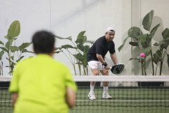 Ayunan Raket Kebahagiaan