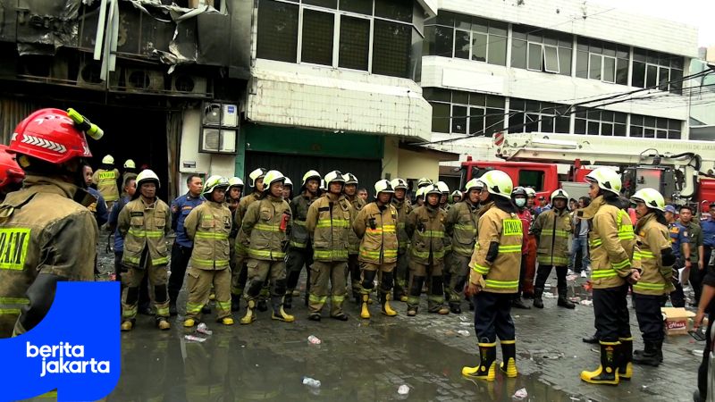 19 Jiwa Berhasil Diselamatkan dari Kebakaran Ruko di Kemayoran