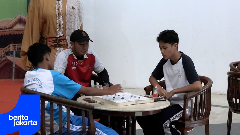 Sambut HUT Kemerdekaan, UPK Setu Babakan Gelar Lomba Permainan Tradisional