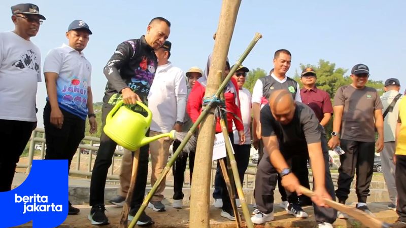 E. Jakarta City Government Plants Dozens of Trees at Cilangkap Reservoir