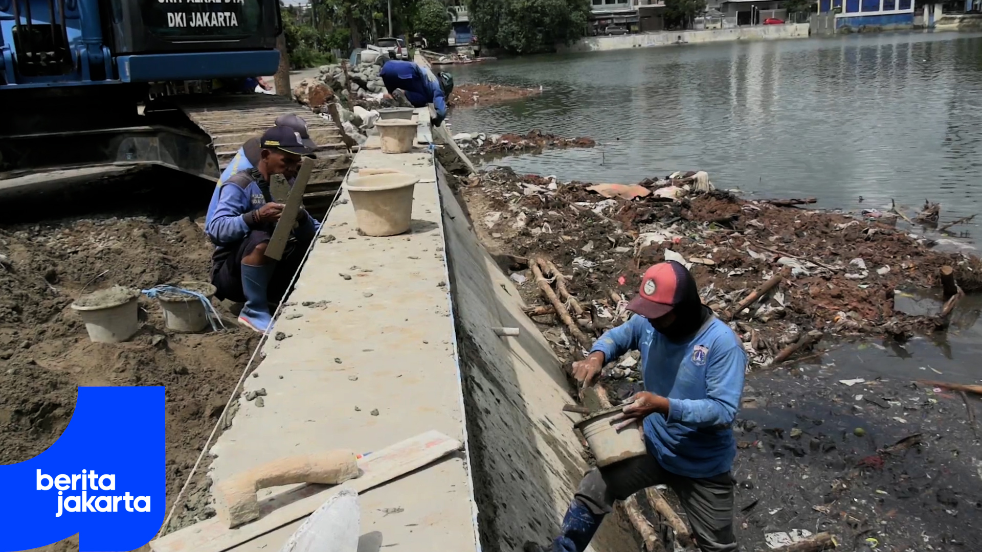 Sudin SDA Jakbar Terus Kejar Perbaikan Turap Waduk Bojong