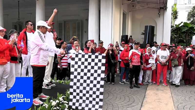 Pramono Lepas Ratusan Peserta Jalan Sehat Pawarta Jatim