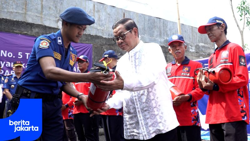 Jakarta Neighborhood Units to Have Portable Fire Extinguishers