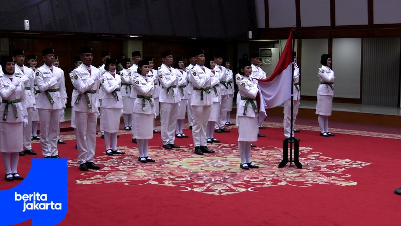 42 Anggota Paskibraka DKI Jakarta 2025 Dikukuhkan
