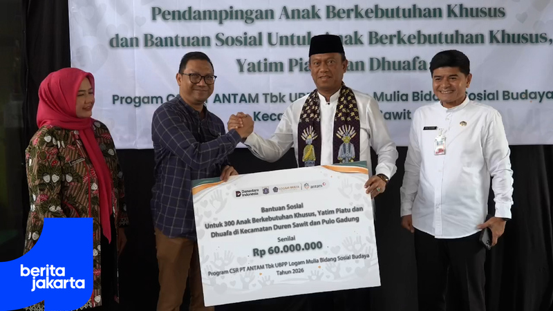 300 Anak Kurang Beruntung Dapatkan Bantuan Sosial di Jakarta Timur