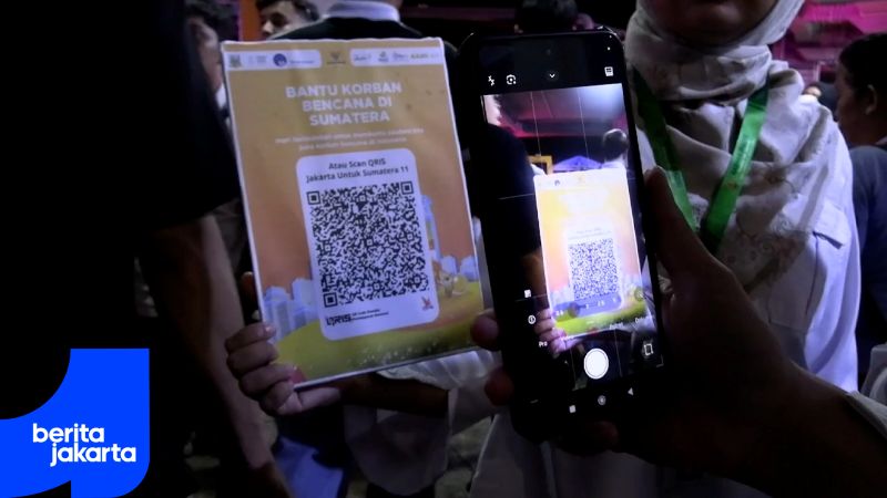 Rayakan Tahun Baru Sambil Berdonasi, Warga Padati Taman Literasi Blok M