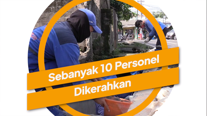 1005_ramdhoni_Satgas SDA Cipayung Perbaiki Saluran Air di Jalan Manunggal II.mp4