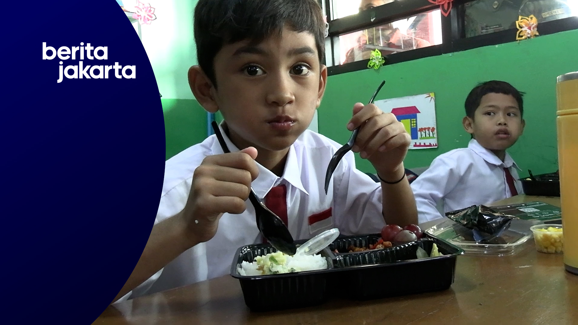 2608_yoanna_Pj gubernur tinjau program makanan bergizi di sdn 04 cipayung.mp4