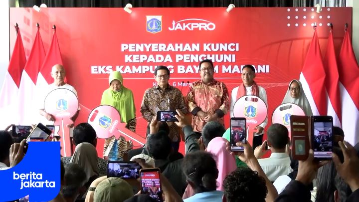 Penuhi Janji, Pramono-Rano Serahkan Kunci Hunian Kampung Susun Bayam