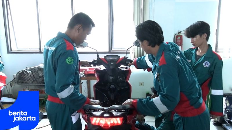 840 Peserta Mengikuti Pelatihan Kerja PPKD Jakut.mp4
