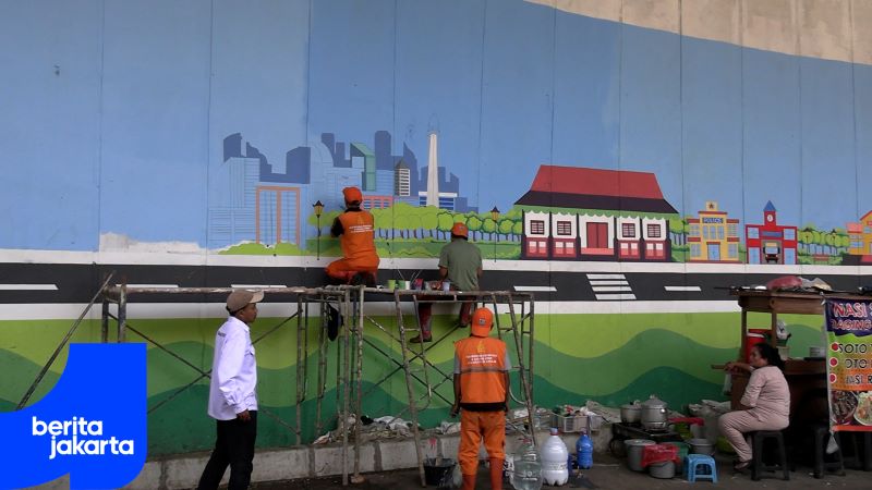 Mural dan Taman Vertikal Percantik Kolong Fly Over Cipulir