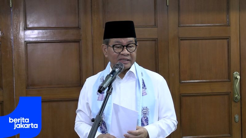  Pramono Expresses Condolences to Victims of Fallen Tree in Dharmawangsa