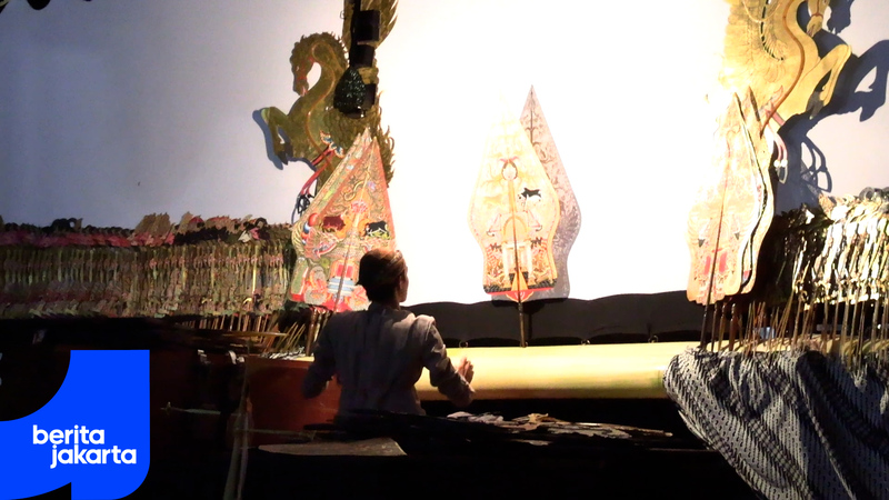 Wagub Rano Buka Pergelaran Wayang Publik di Taman Fatahillah 