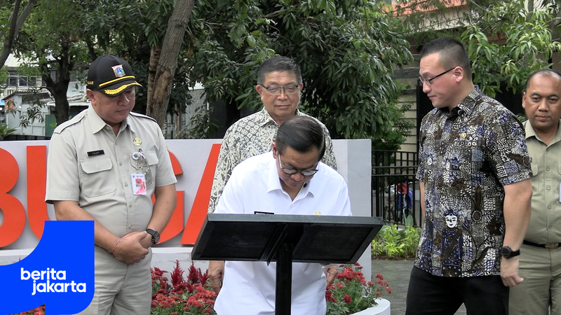 Pramono Resmikan Taman Bugar di Kebon Jeruk